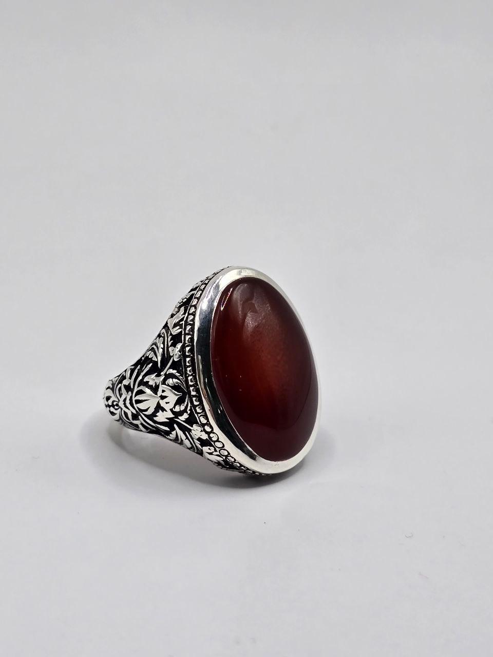 خاتم فضة رجالي بحجر عقيق أحمر نقش كلاسيكي